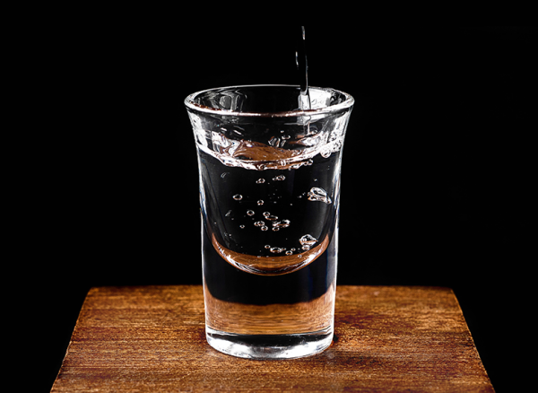 只有茅臺五糧液適合收藏？這2大白酒也很值，價低質優口感好