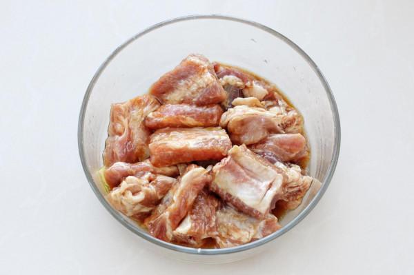 天涼了菜也冷得快，學會這兩道乾鍋菜，邊加熱邊吃很過癮，特香