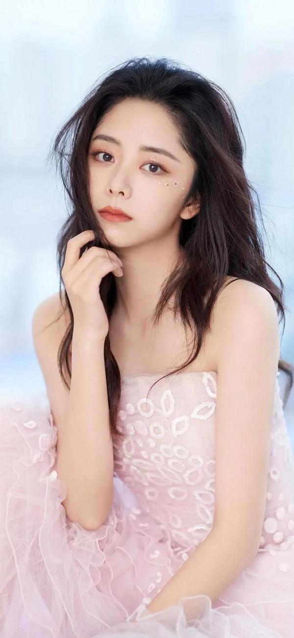 楊超越和譚松韻，誰更美