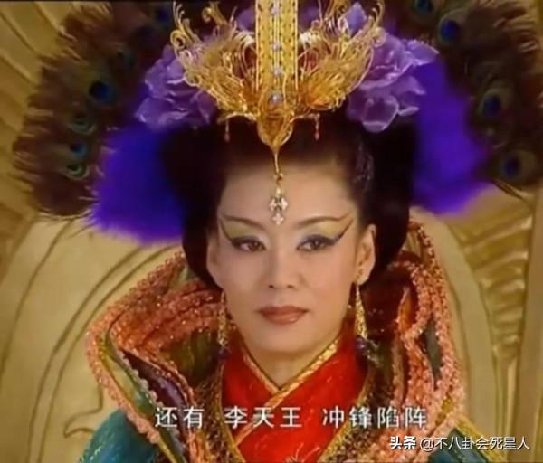 6位中年媽媽專業戶，長了有錢人的臉，個個氣質出眾，沒法演窮人