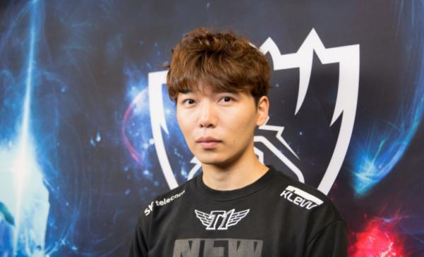 皇冠哥阿狸被打崩！DYU成功復仇S賽三冠隊，Imp打出風采