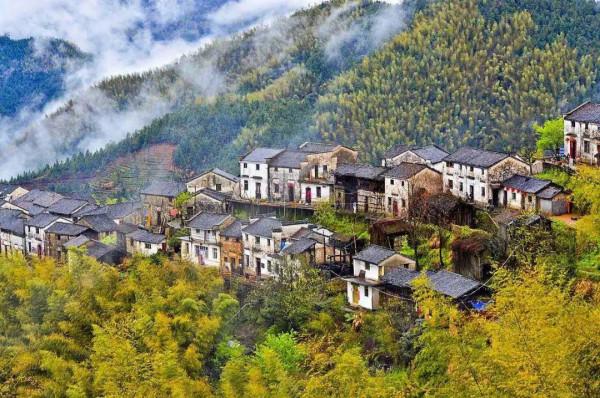 這些“雲端上”的古村落,正過著神仙般的日子,沿途就像走在畫裡 這些“雲端上”的古村落,正過著神仙般的日子,沿途就像走在畫裡