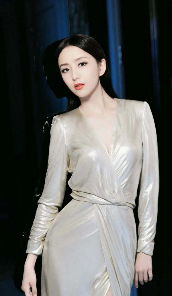 有喜歡佟麗婭的嗎?又白又美 有喜歡佟麗婭的嗎?又白又美