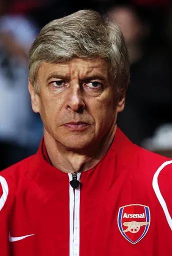 教授的故事:從降級到登頂,從海布里到酋長球場,槍王之王震足壇 教授的故事:從降級到登頂,從海布里到酋長球場,槍王之王震足壇