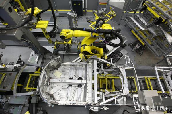 Auto史記 | 法拉利的自吸升功率銷量王，135匹一升！歎為觀止…