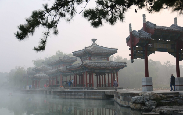 康熙帝幼子允秘：17歲封親王，被哥哥雍正捧在手心裡