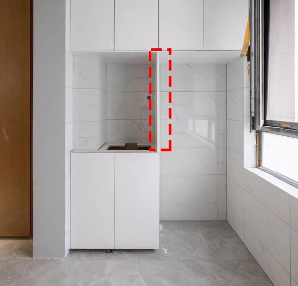 陽臺做櫃子時，加上2cm擋板，實用性不容小覷，後悔裝錯了