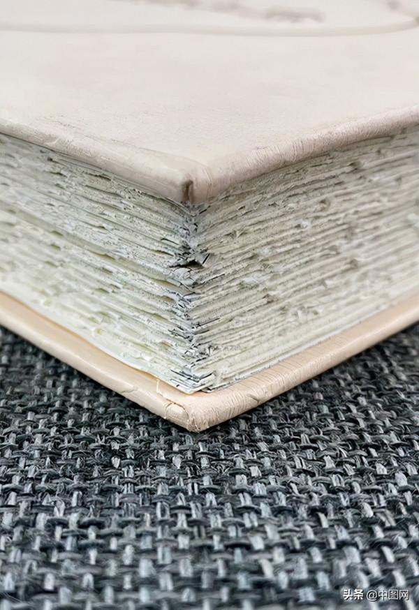 特裝本是形式大於內容嘛？