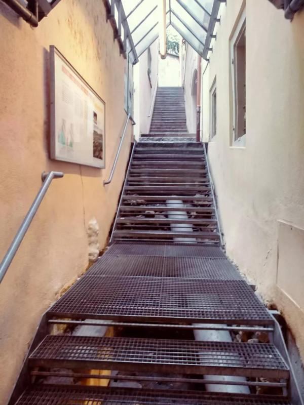 世界上哪條大街是金子鋪成的？