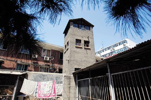 功德林殺豬：4個兵團8位將軍圍堵，軍統特務操刀，豬差點兒跑了