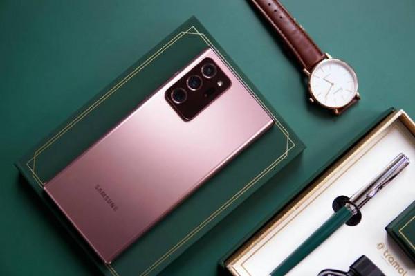 智慧手機買新不買舊？這三款老旗艦表示不服，再戰三年無壓力