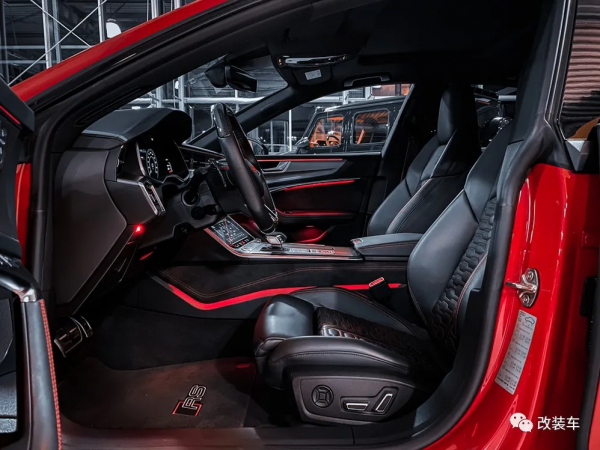 花100萬打造735馬力的奧迪RS7，3秒破百的碳纖維猛獸你們愛了嗎？