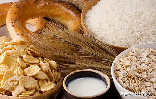 問：我這半流食都能吃啥？答：一會兒你問問配餐員吧