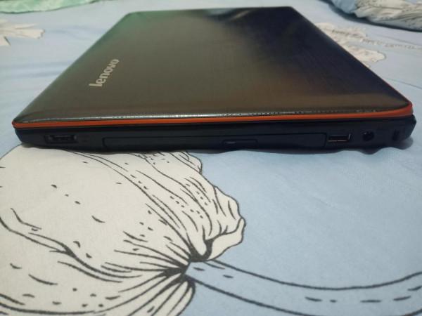 女生自用聯想Y470筆記本