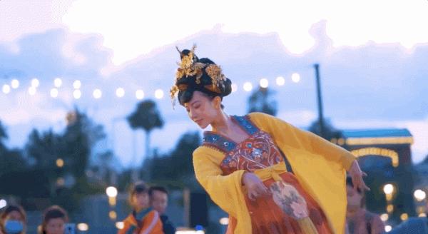 爆紅2年,那個一人帶火一座城的不倒翁小姐姐,卻因全運會被罵上了熱搜... 爆紅2年,那個一人帶火一座城的不倒翁小姐姐,卻因全運會被罵上了熱搜...