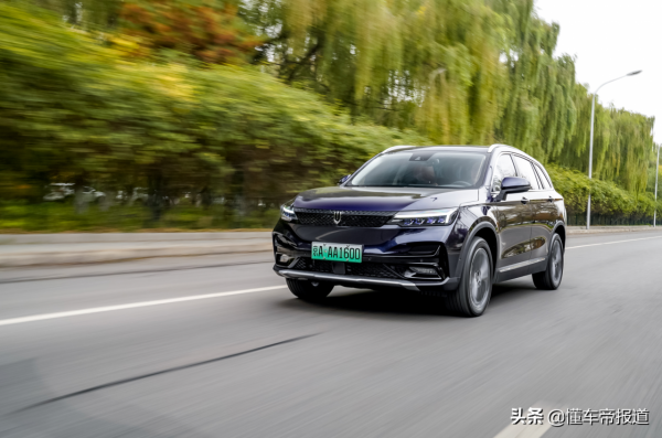 試駕 | 綜合續航520公里,空間是亮點,競爭威馬W6!試創維汽車EV6 試駕 | 綜合續航520公里,空間是亮點,競爭威馬W6!試創維汽車EV6