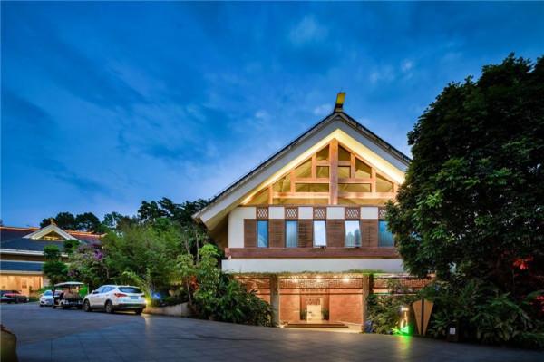 普洱倚象山半山酒店，雲海之上的“人間仙境”