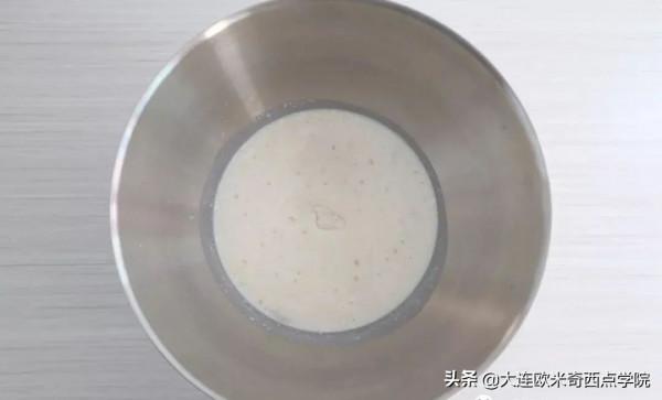 「鹼水包」減肥人士該拔草了！在家做鹼水面包，多吃不胖