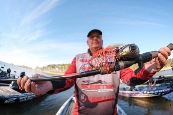 尼爾贏得 2022 年 MLF 職業巡迴賽Sam Rayburn站冠軍