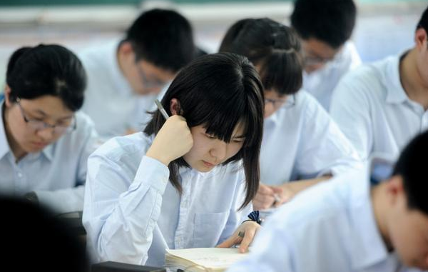 廣西高考“撿漏王”,556分上岸上海交大,果然考得好不如報得好 廣西高考“撿漏王”,556分上岸上海交大,果然考得好不如報得好