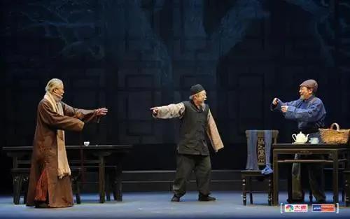 《茶館》再現天橋劇場 《茶館》再現天橋劇場