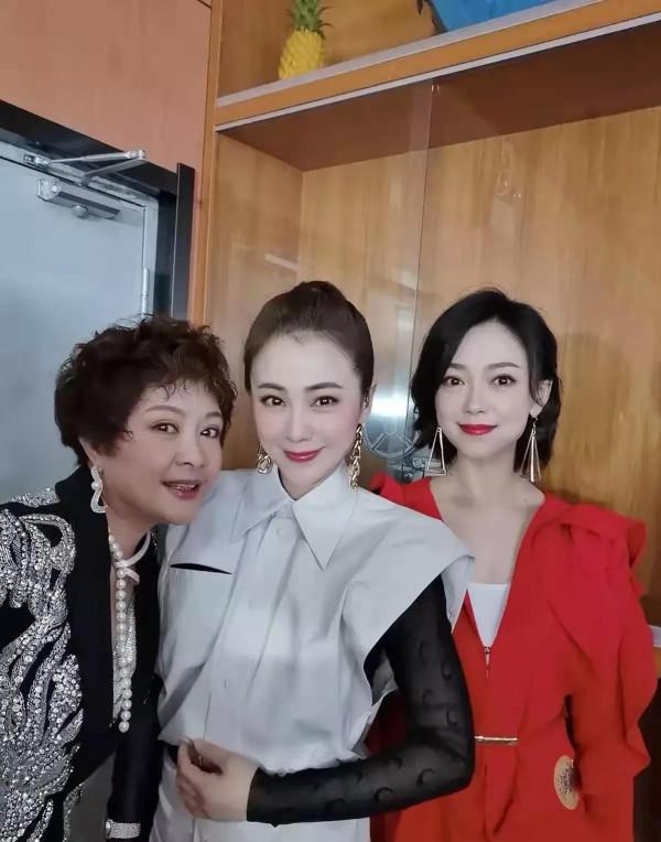 外來媳婦本地郎4000集慶典猶如“奧斯卡”頒獎禮，廣東藝人走紅毯