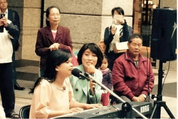 “盲版鄧麗君”張玉霞：走紅後被要求整容，45歲形單影隻成遺憾