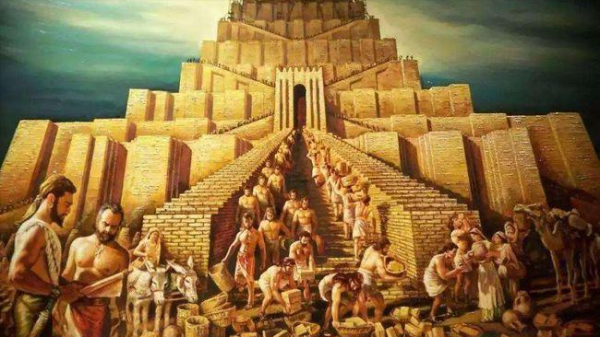 1985年小村莊挖出大型墓葬群，陪葬品價值連城，距今已經5300多年