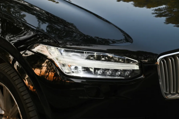 寶華韋健、空氣懸架，頂配二手XC90出類拔萃