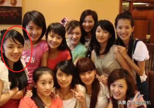 被傳與胡歌秘密結婚，被經紀人懟混得差，王曉晨經歷了什麼？