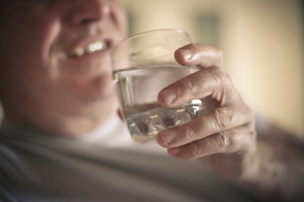 天氣越來越冷了,手腳冰涼怎麼辦?這些食物可以改善 天氣越來越冷了,手腳冰涼怎麼辦?這些食物可以改善