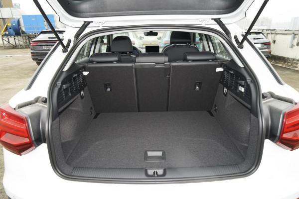 工薪族的奧迪SUV,空間足夠配置不錯就是續航太短,實拍Q2L e-tron 工薪族的奧迪SUV,空間足夠配置不錯就是續航太短,實拍Q2L e-tron