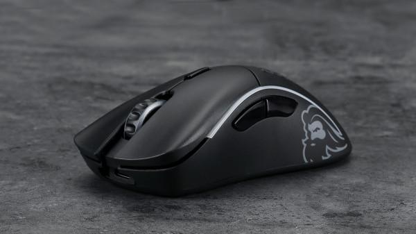 Glorious Model D無線輕量化遊戲滑鼠評測：模範手感