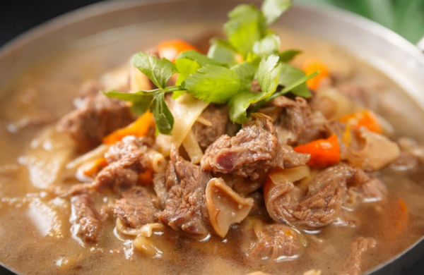 燉牛肉要想軟爛入味，“二料”記得放，半小時燉軟不塞牙，巨好吃