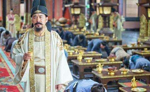 中國歷史十大傑出皇帝，秦始皇第一康熙帝最後，你認為誰最強？