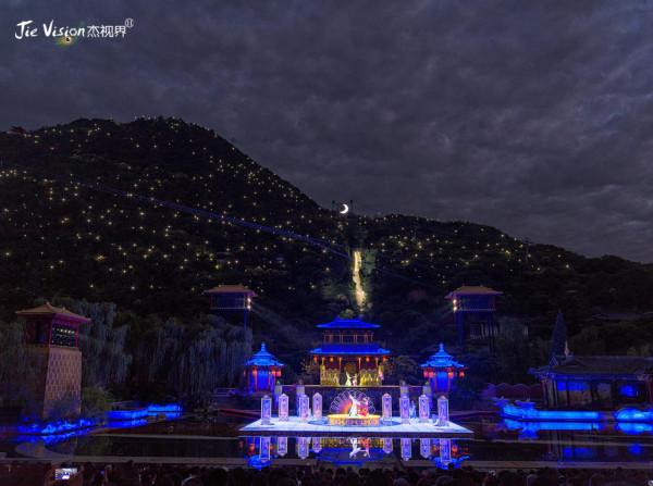 親身“經歷”西安事變 唐皇與楊妃為你起舞 這座昔日皇城絕不能錯過 親身“經歷”西安事變 唐皇與楊妃為你起舞 這座昔日皇城絕不能錯過