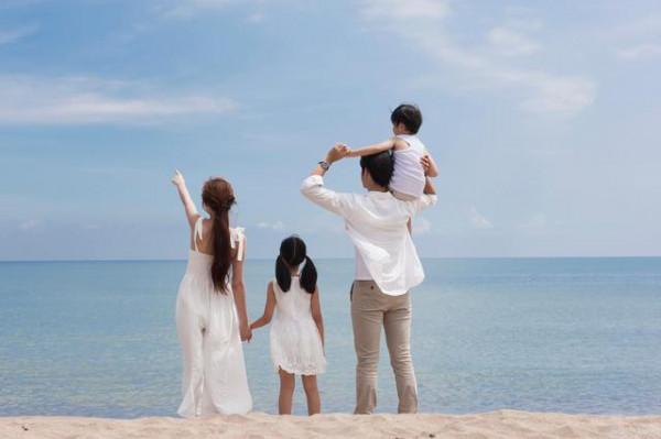 “偏愛”與“不被偏愛”的孩子，未來差距有多大？過的是兩種人生