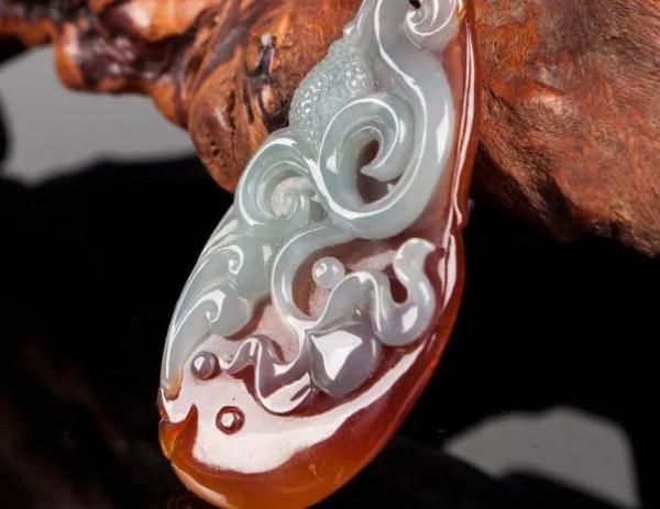 翡翠燒紅後，還可以出具天然證書，究竟是怎麼回事？