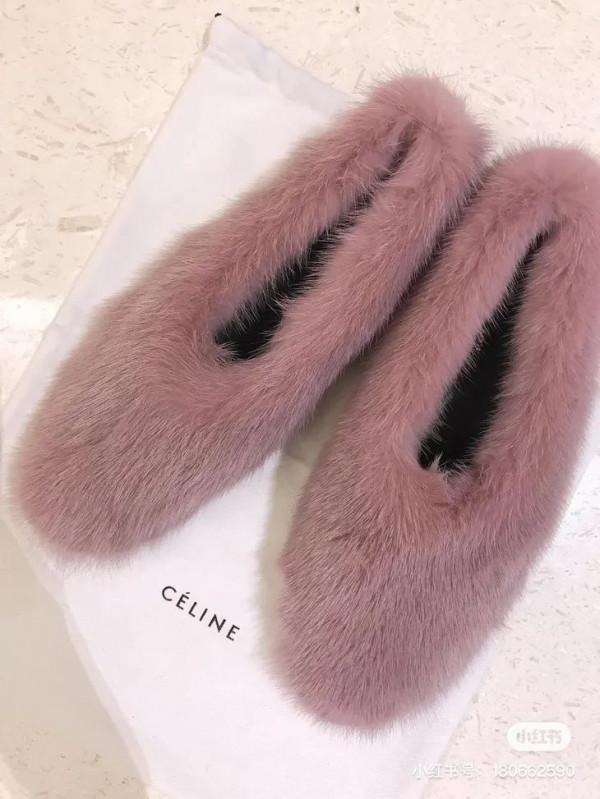 蛤?宋祖兒已經穿上毛毛靴了? 蛤?宋祖兒已經穿上毛毛靴了?