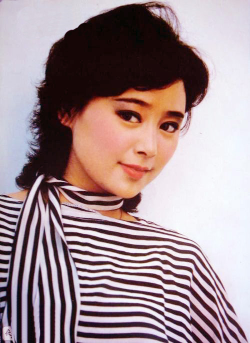 著名導演張建亞：與女星張瑜離婚後，現在人生狀況怎樣？