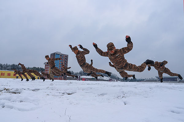 戰鼓催春｜虎氣盈盈！一組激燃雪中練兵圖帶你感受雪中軍營