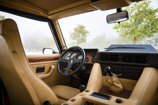 比Urus大30歲 蘭博基尼LM002無盡奢華 敗給了七年之癢