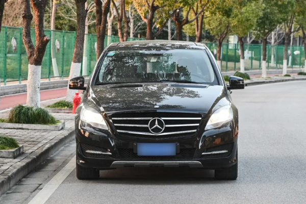 3&period;0T二手賓士MPV，高功率大空間，宜商宜家好選擇