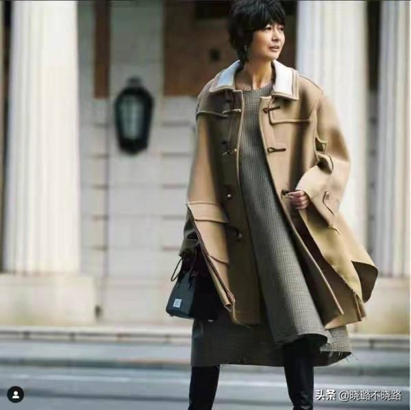 被52歲的富岡佳子驚豔了,穿搭簡約優雅有氣質,太值得參考借鑑 被52歲的富岡佳子驚豔了,穿搭簡約優雅有氣質,太值得參考借鑑