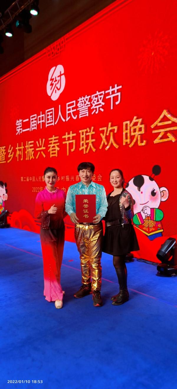 歌曲《創造奇蹟》助力冬奧 餛飩歌手(張嘉旭)獲“最佳男歌手”獎 歌曲《創造奇蹟》助力冬奧 餛飩歌手(張嘉旭)獲“最佳男歌手”獎