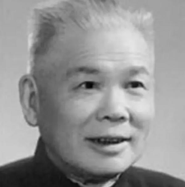 新中國女少將李貞，回鄉探親遇曾毒打自己的前夫，她是如何做的？