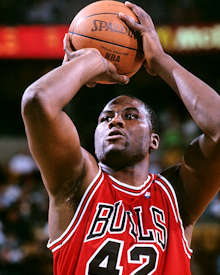 上世紀90年代NBA的十位狀元沒有水貨,資料對比就知道誰是最強的 上世紀90年代NBA的十位狀元沒有水貨,資料對比就知道誰是最強的