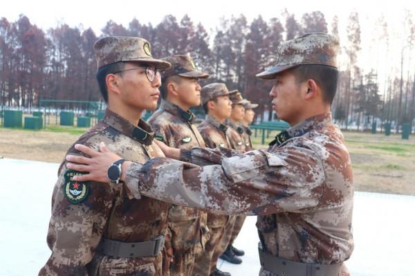 “下連”第一課 “重灌鐵拳”有妙招 “下連”第一課 “重灌鐵拳”有妙招