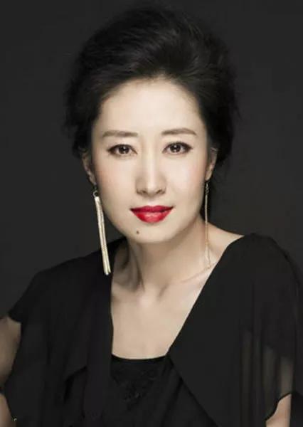 劉敏濤的故事，給想嫁富豪的女明星們敲響了警鐘