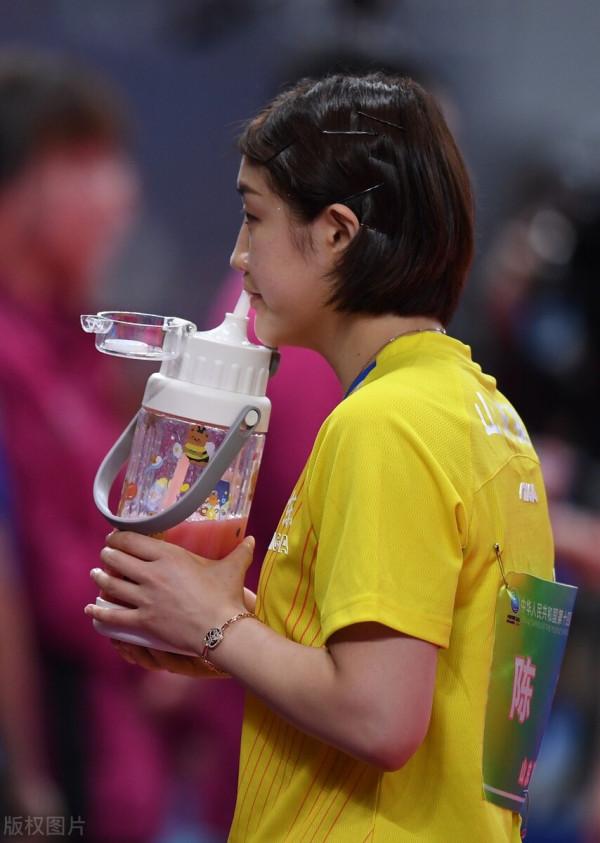 孫穎莎出局無緣團體決賽！41歲老將再勝00後國乒主力，京粵會師